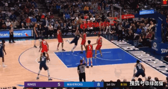  东契奇超远三分绝杀独行侠险胜勇士保留希望